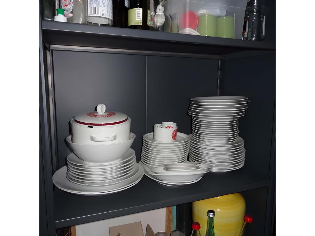 Armoire métallique rouge et noir Brico Hauteur 198 cm WKSJ29477